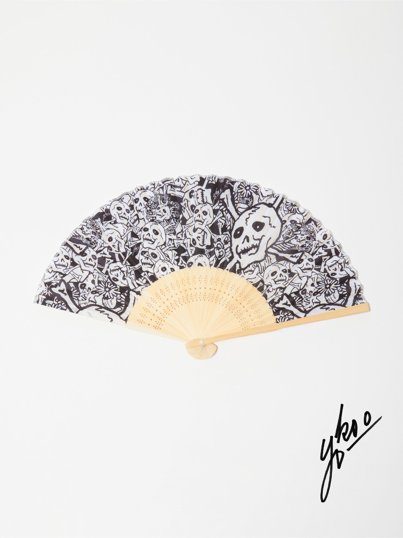 【横尾忠則 × BUENA VISTA】雑踏髑髏 扇子