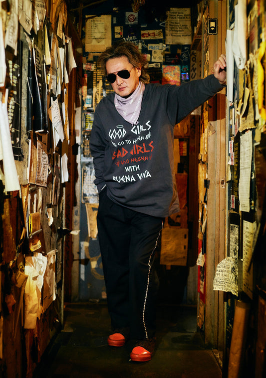 Good girl bad girl pigment L/S tee