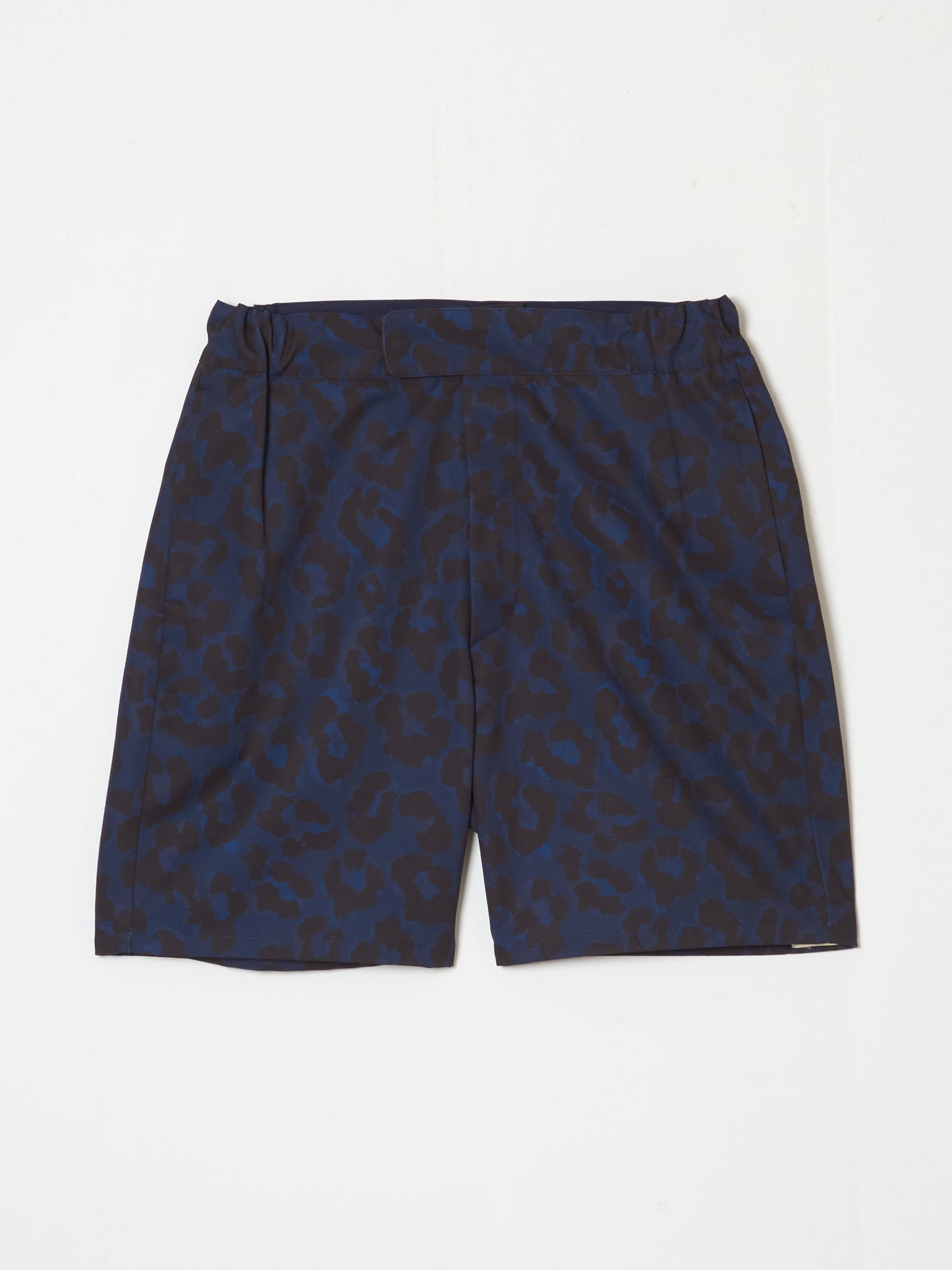 ブエナビスタのLeopard half pants・ネイビー