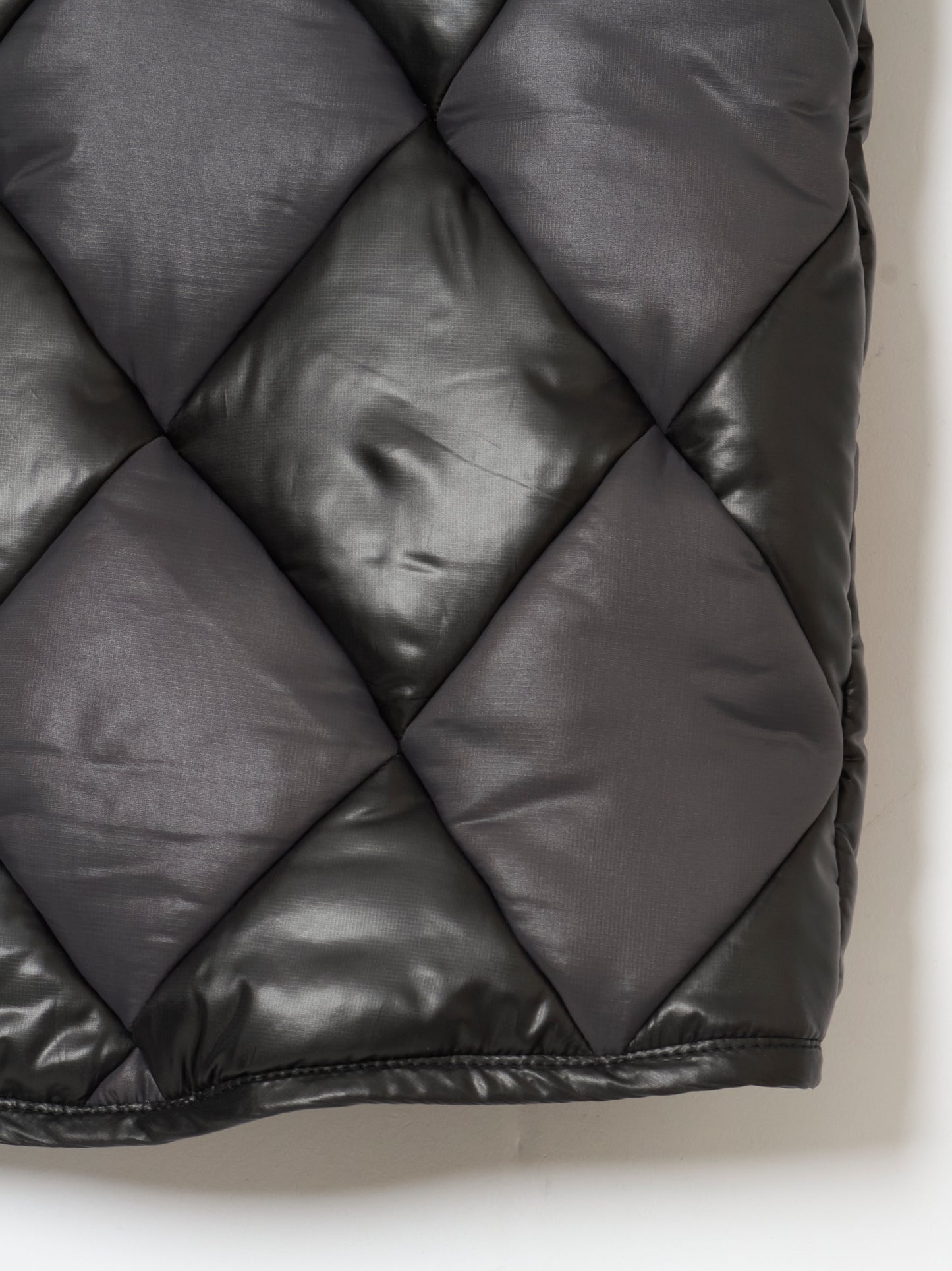 Argyle quilting blouson