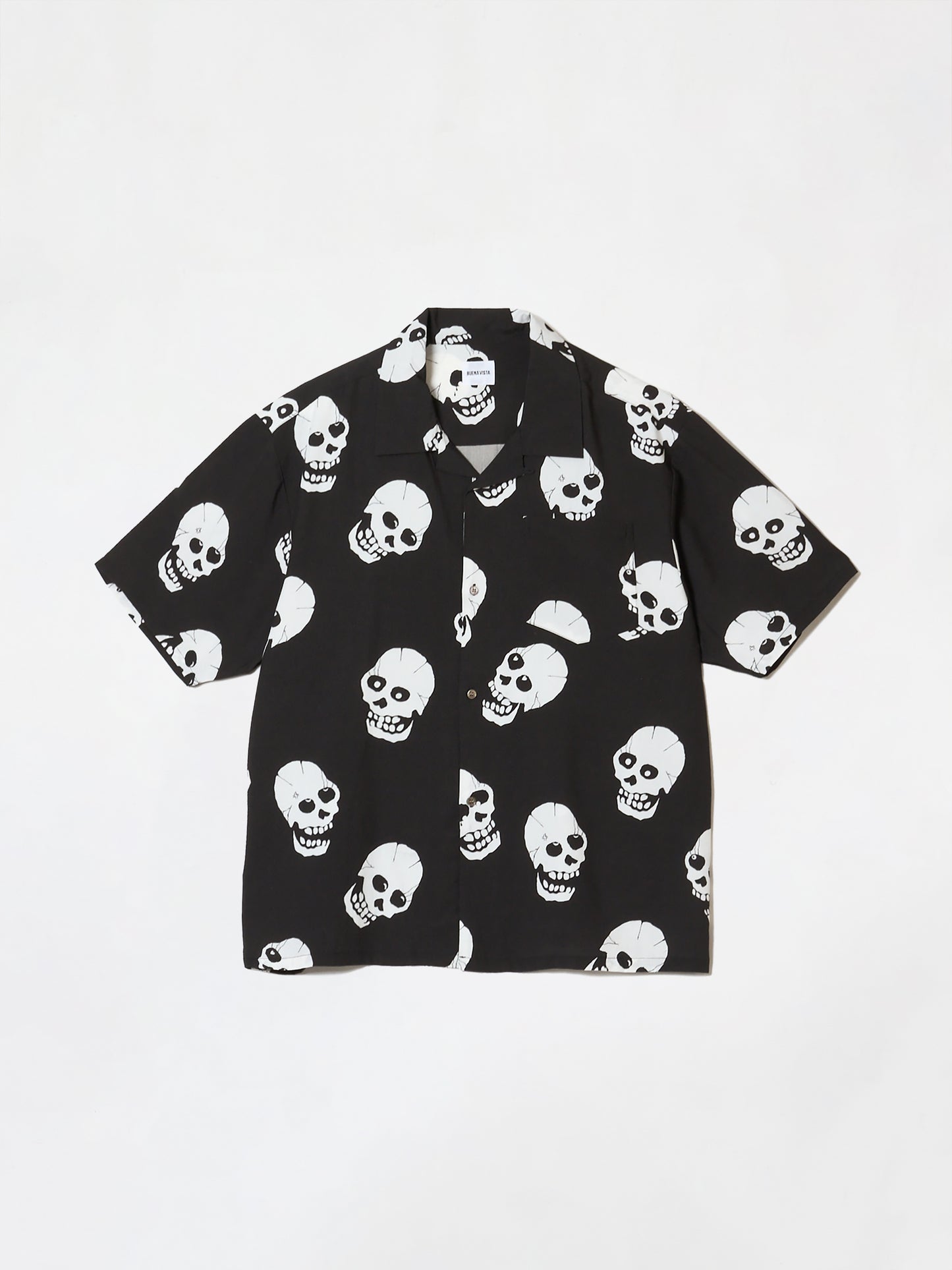 Skull patterned shorts shirt